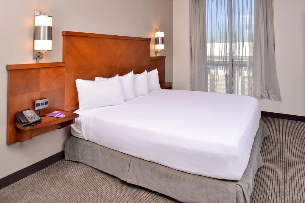 Hyatt Place Garden City Luaran gambar