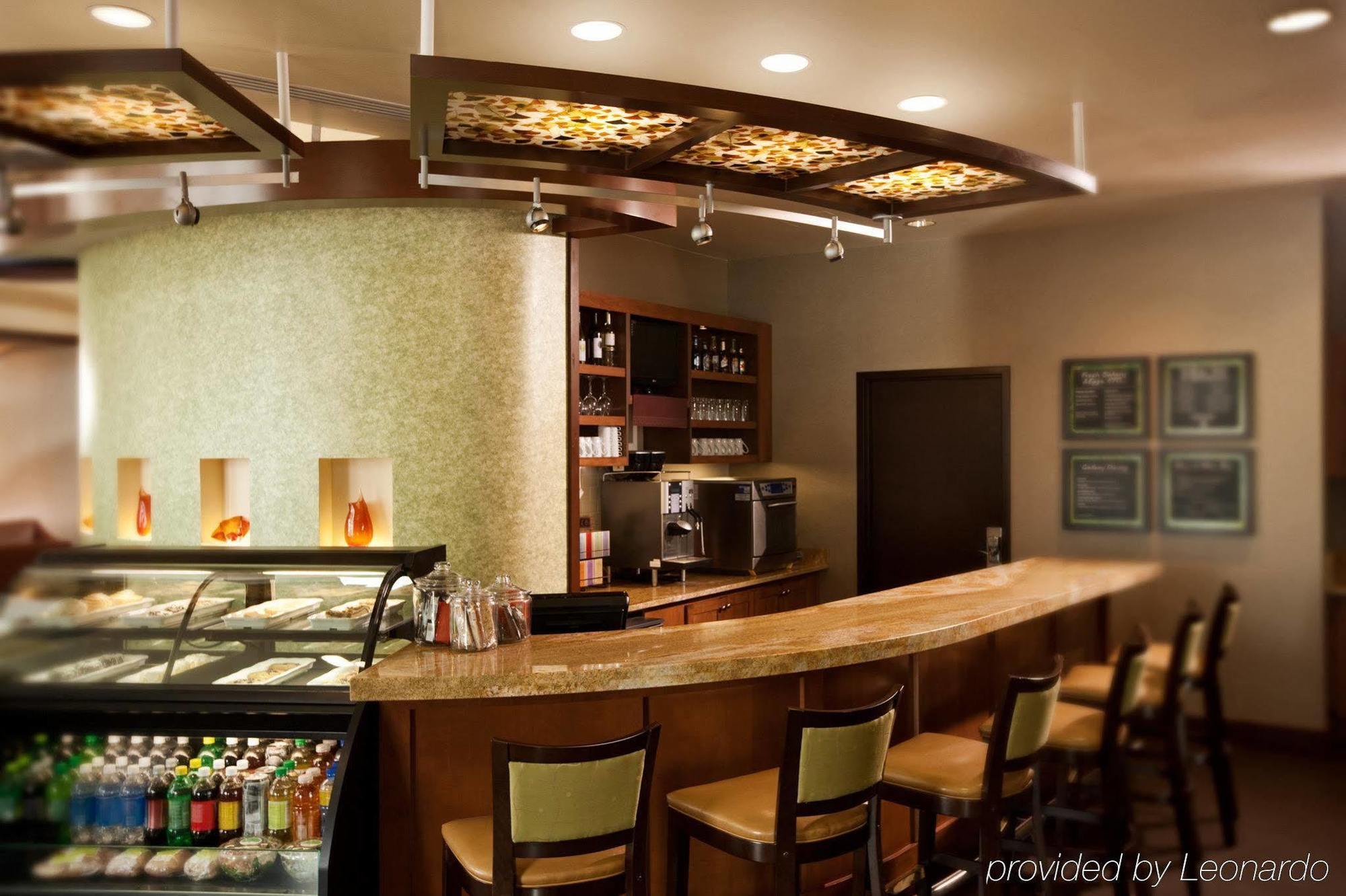 Hyatt Place Garden City Restoran gambar